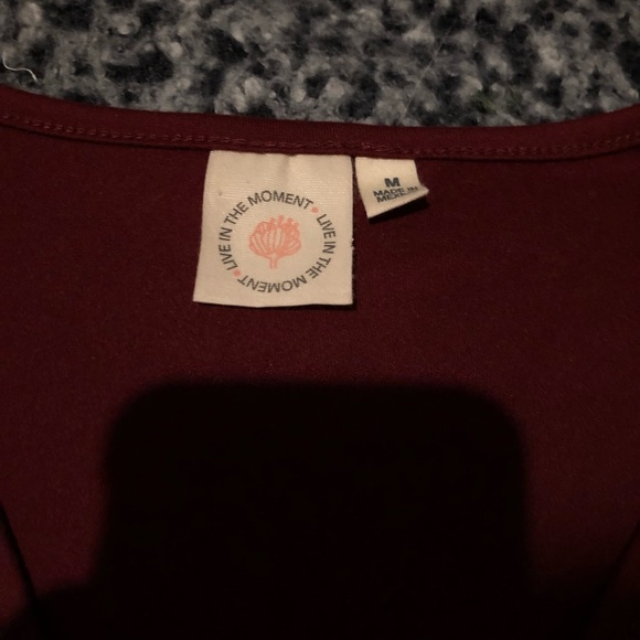 Maroon croptop size medium - Picture 3 of 7